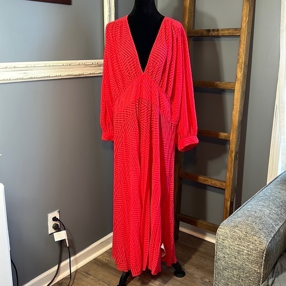 ASOS DESIGN Curve pleated batwing midi dress chevron texture Magenta sz 24 NWT - Picture 15 of 16